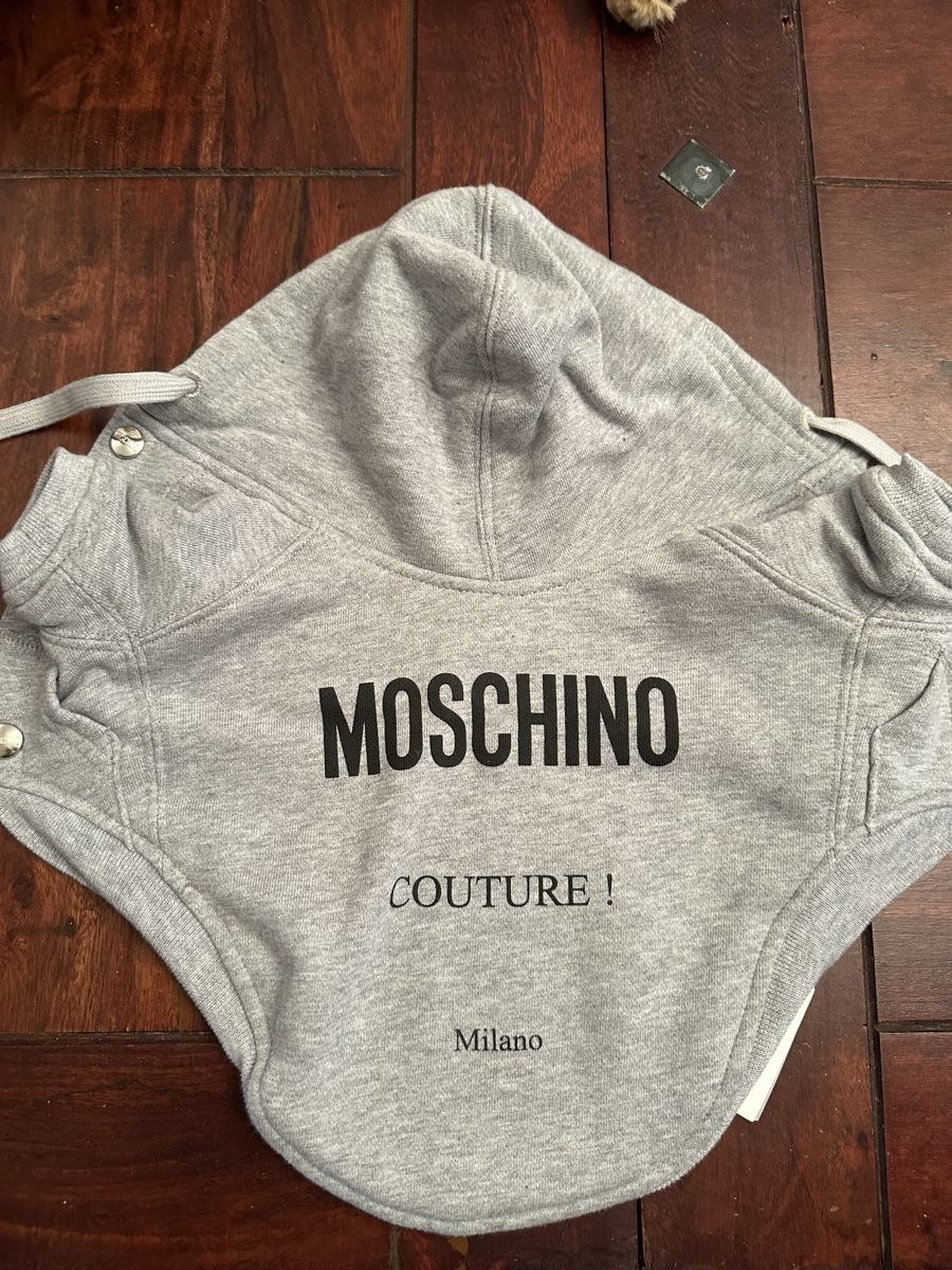 Moschino Jacken: Moschino PET Jäckchen neu  – Neu (gemäss Beschreibung) aus Bern von Ruhrallee