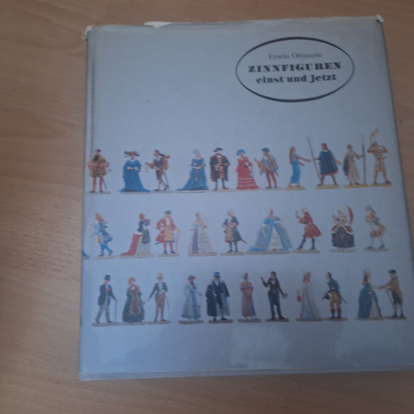 Livres: Buch Zinn figuren  Einst und Jetzt – D'occasion à Sulz AG par Oberdanne8