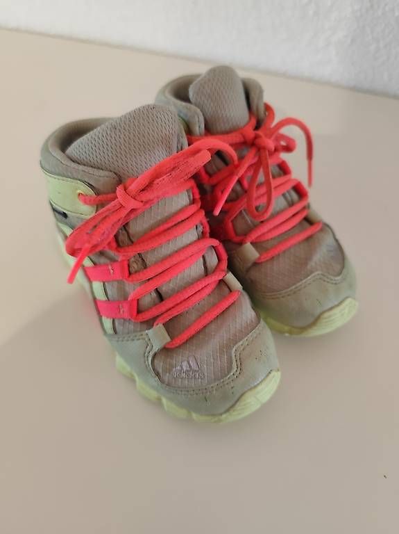 Scarpe per ragazzi: Adidas Terrex Wanderschuhe Grösse 25 – Usato da Buochs venduto da sab_pkg9 2