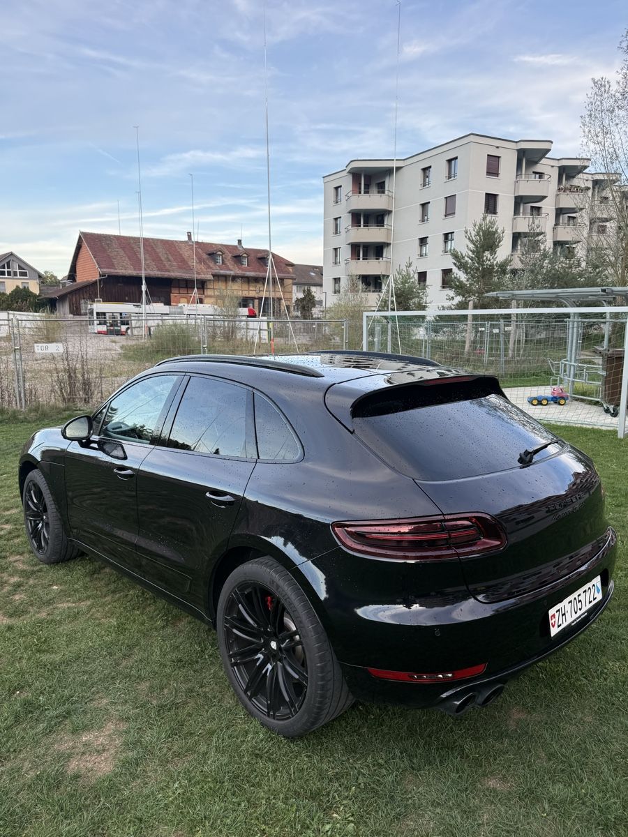 Porsche Automobili: PORSCHE MACAN TURBO (PERFORMANCE PACKAGE) – Usato da Winterthur venduto da Fabio_46 1