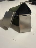 2 x Vintage Stoffgürtel Olive/Schwarz mit silbriger Schnalle