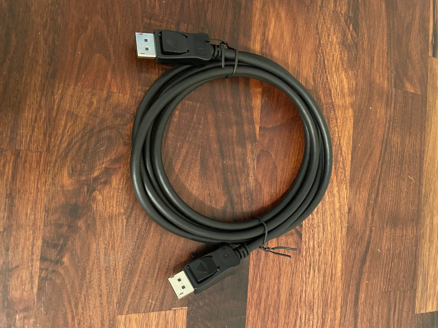 Cavi: Displayport Kabel, 2.0m, fabrikneu – Nuovo e nell'imballaggio originale da Mellingen venduto da Browser67