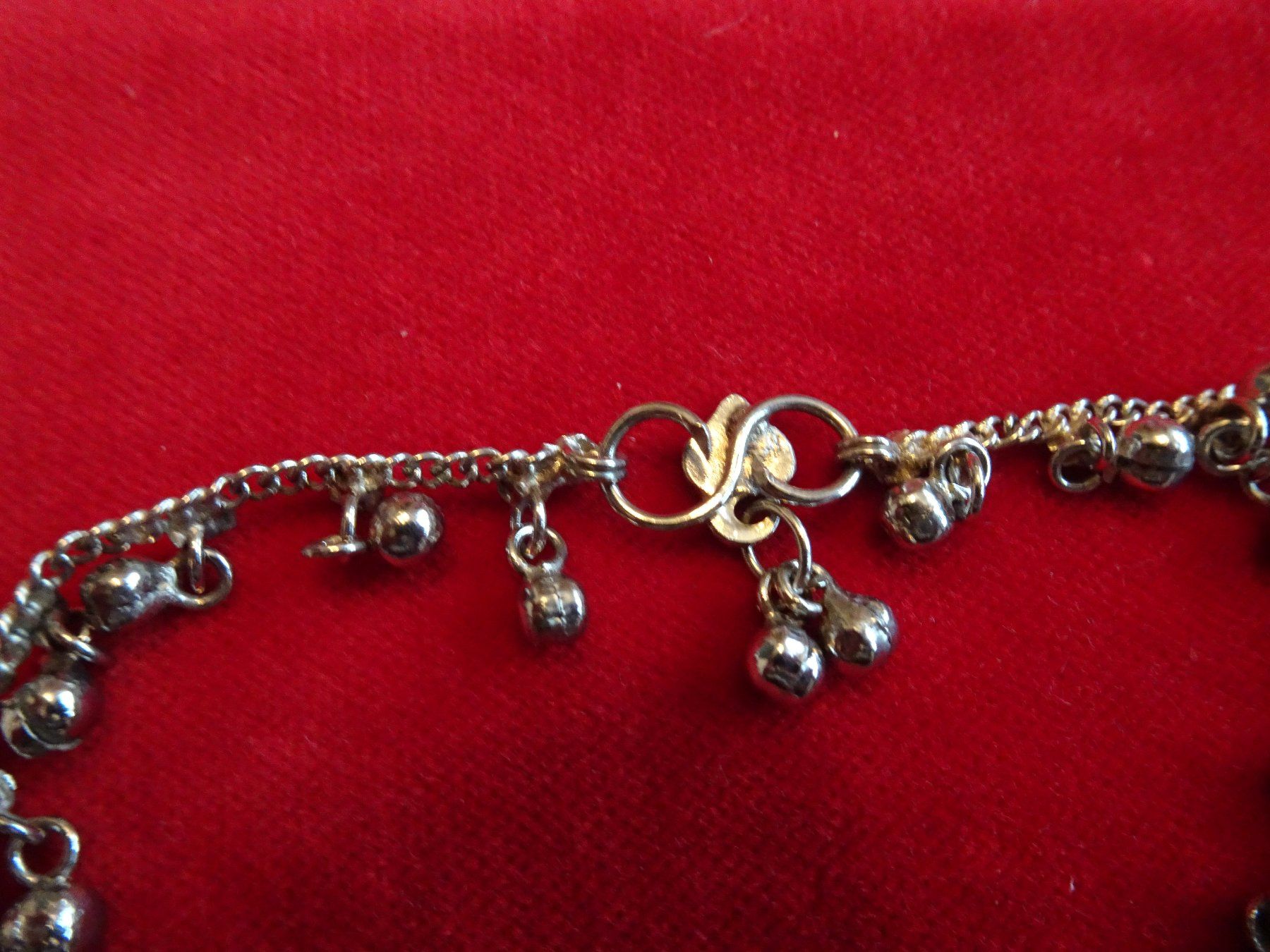 Bracciali & Braccialetti: Arm / Fussketteli – Usato da St.Gallen venduto da Diva021 4