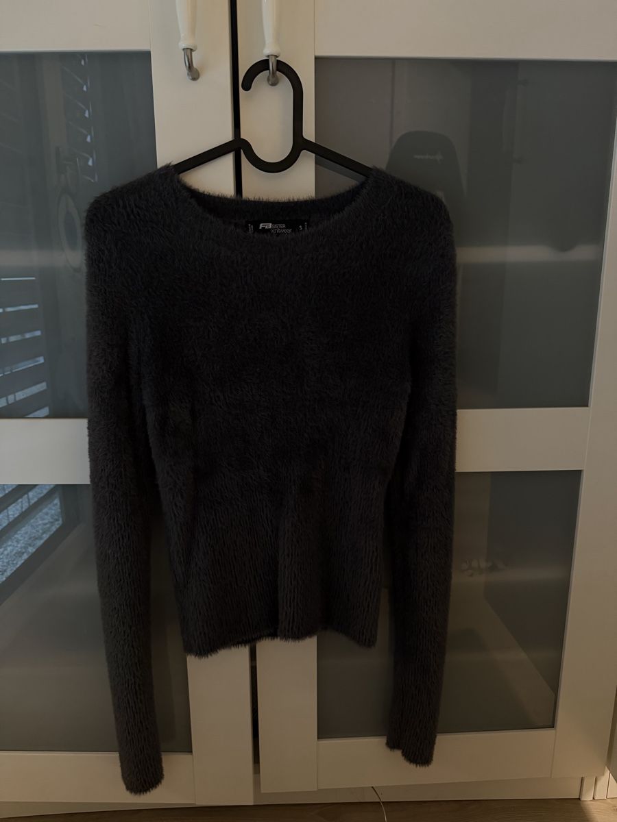 Pullover & Sweatshirts: new yorker fluffy pullover – Gebraucht aus Alchenflüh von panmae8