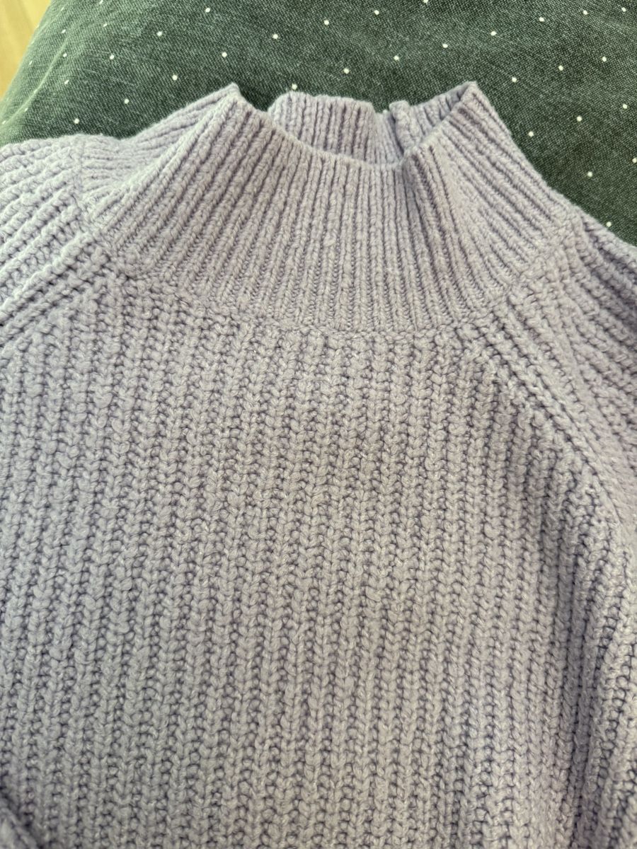 Pullover & Sweatshirts: Grobstrick Pullover Gr. S/M, Farbe Flieder – Gebraucht aus Zürich von afterglow27 2