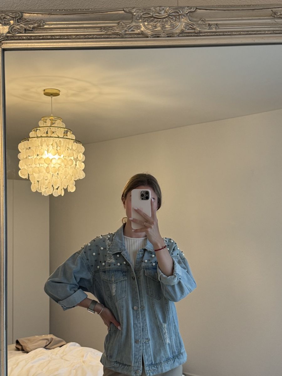 Giacche: Denim jacket with pearl decor – Nuovo (secondo la descrizione) da Zürich venduto da llor.dell