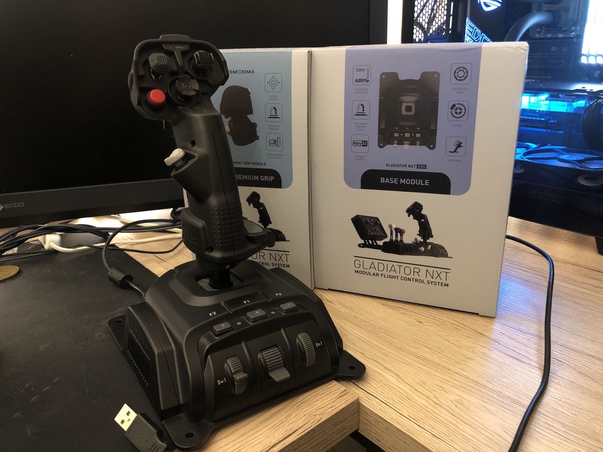 Controller: VKB Gladiator NXT EVO – Neu und originalverpackt aus Uttwil von