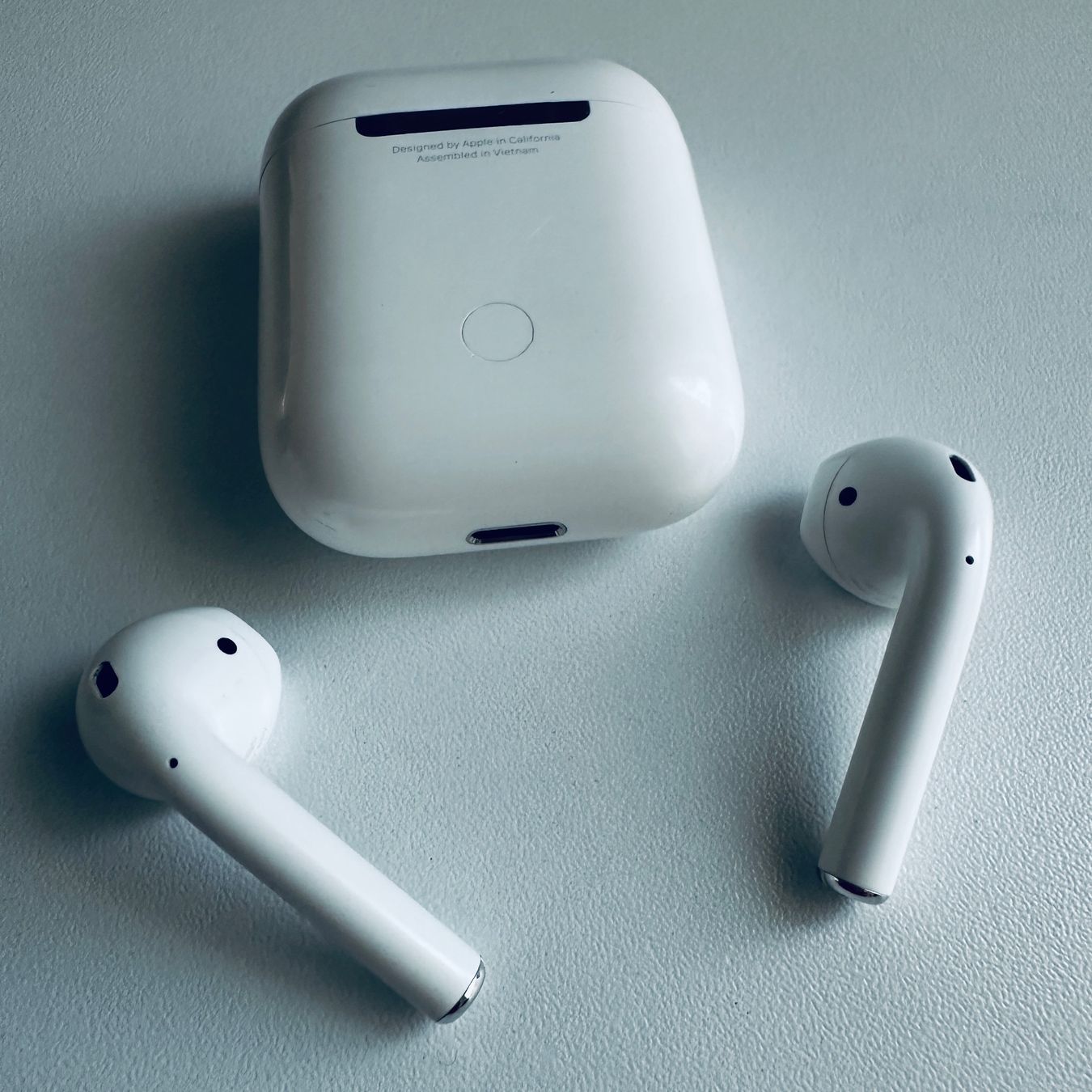 Apple Cuffie: Original Apple AirPods 2 Kopfhörer Wireless Lightning Kabel – Usato da Basel venduto da MY.AIRPODS.SHOP 6