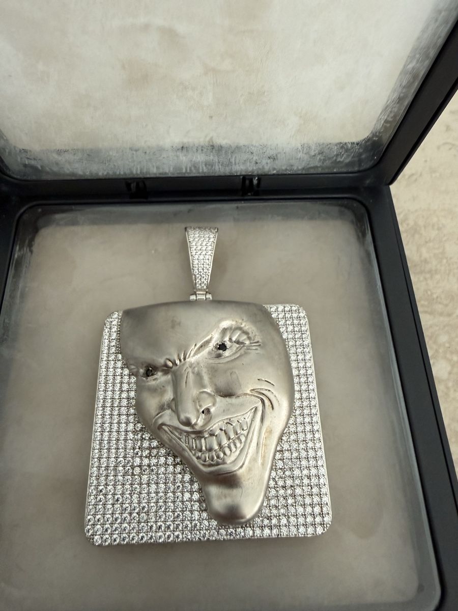 Colliers: Halskette Joker  – D'occasion à Muttenz par sav_5nxh 1