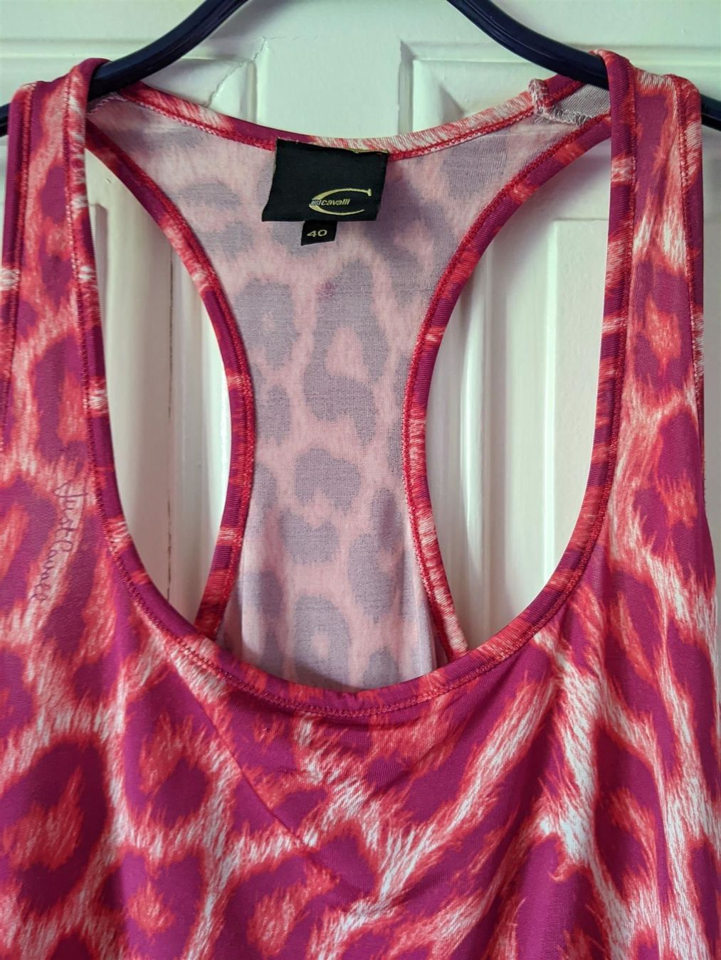 Roberto Cavalli Top: JUST CAVALLI : Top rose leoprint S – Nuovo (secondo la descrizione) da Petit-Lancy venduto da lilycerise 1