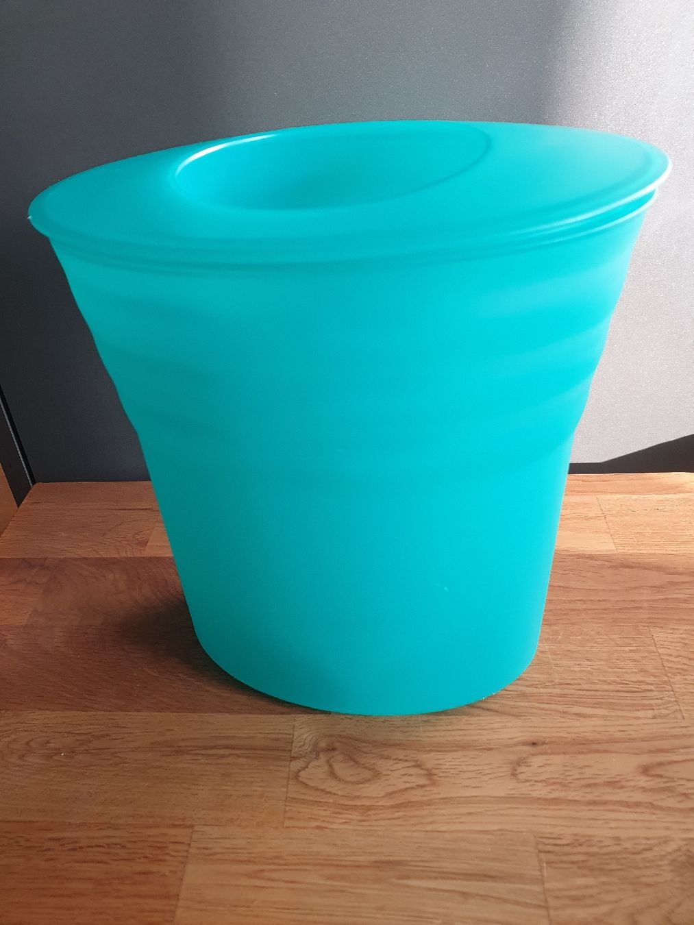 Autres: Tupperware Weinkühler – D'occasion à Laufenburg par megane1959