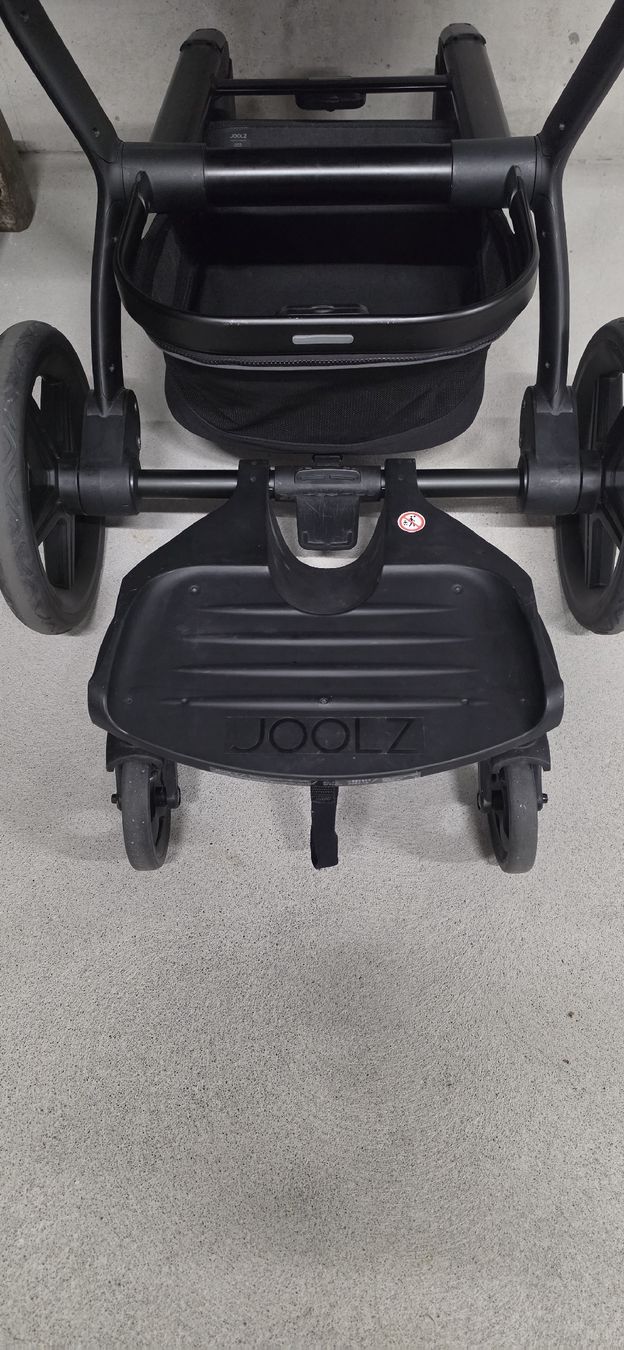 Joolz Kinderwagen: Poussette Joolz Day+ noire 2021 et accessoires – Gebraucht aus Bulle von Orpha17 6