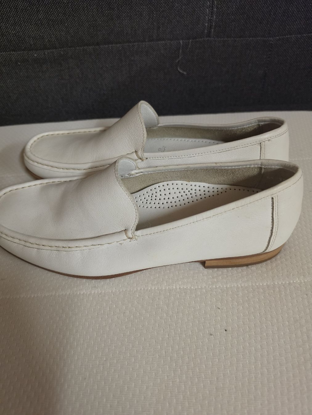 Scarpe da uomo: Sioux Mokassin Leder weiss Grösse 9  – Nuovo (secondo la descrizione) da Ebikon venduto da bagija