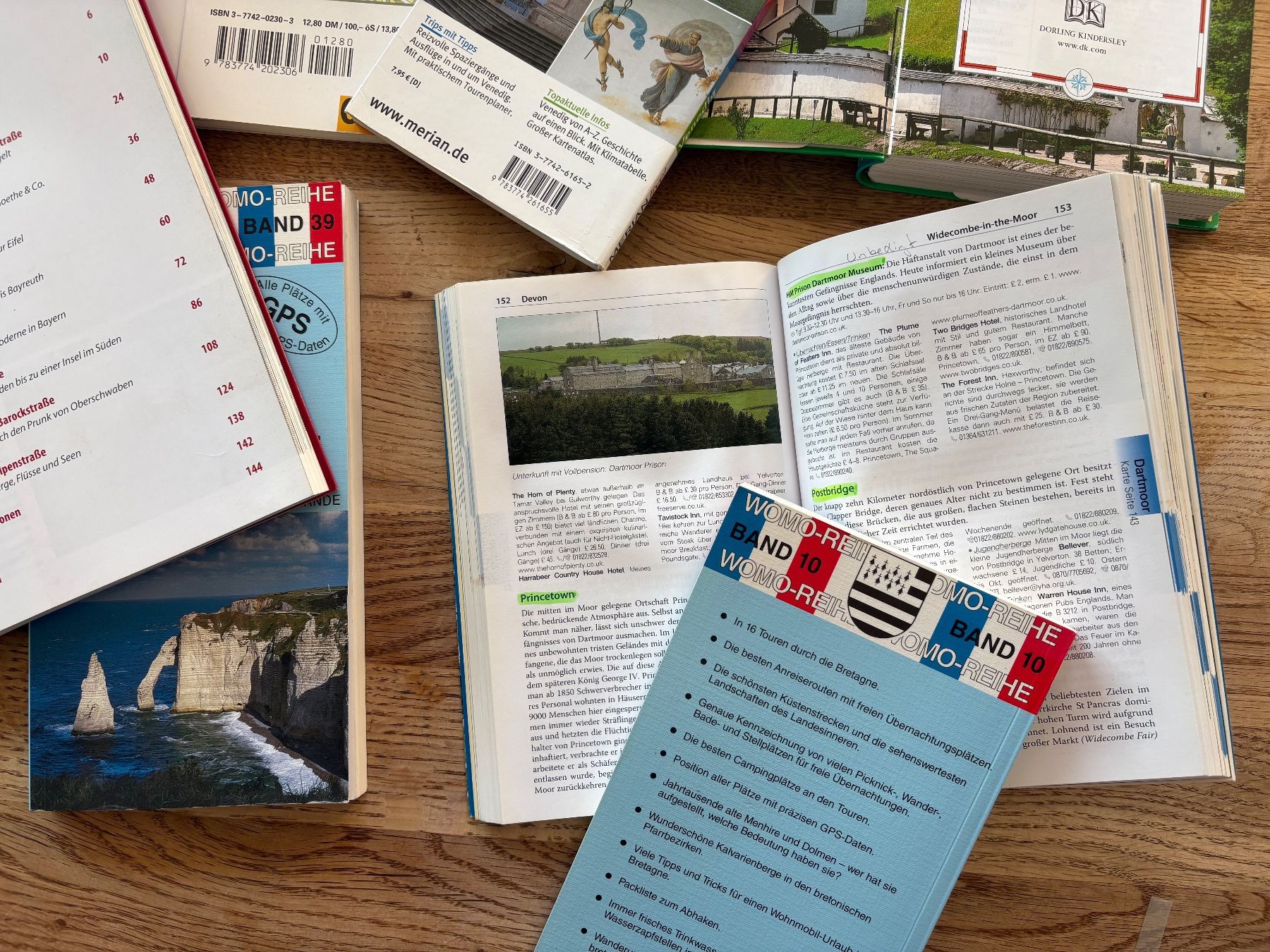 Libri: Ferien Reiseführer-Set: 13 Stück ,Destinationen, – Usato da Schleinikon venduto da msfwmw2 5