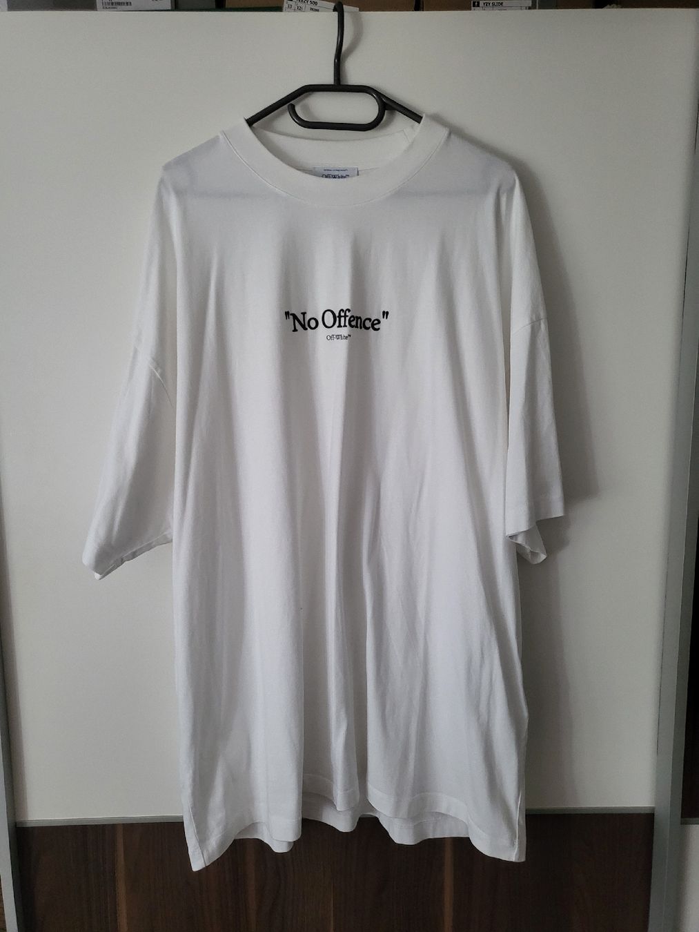 Off-White T-shirt: Off-White T-Shirt Gr. L Weiss – Usato da Hagendorn venduto da mar_b8zk