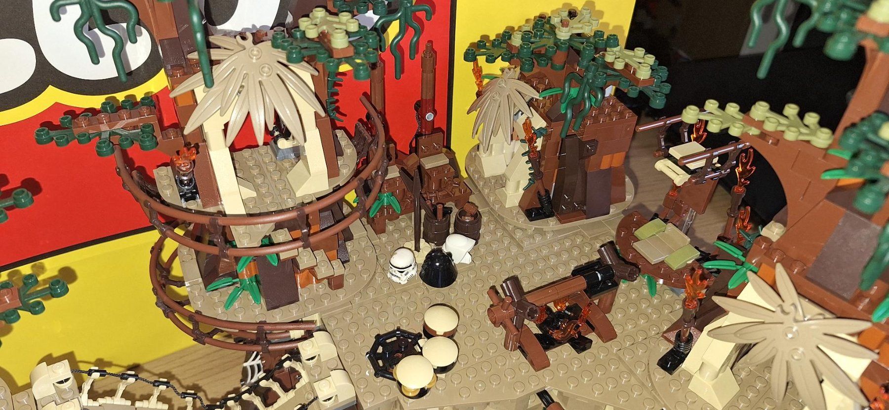 Lego Jeux de construction: Lego 10236 EWOK VILLAGE – D'occasion à Genève par BrickFanGe 7