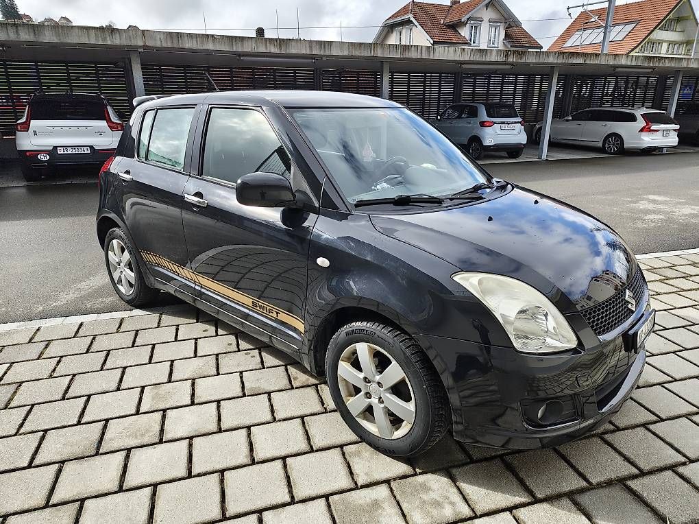 Autos: Suzuki Swift 1.3 L 4x4 2009 – Gebraucht aus Trogen von Beny
