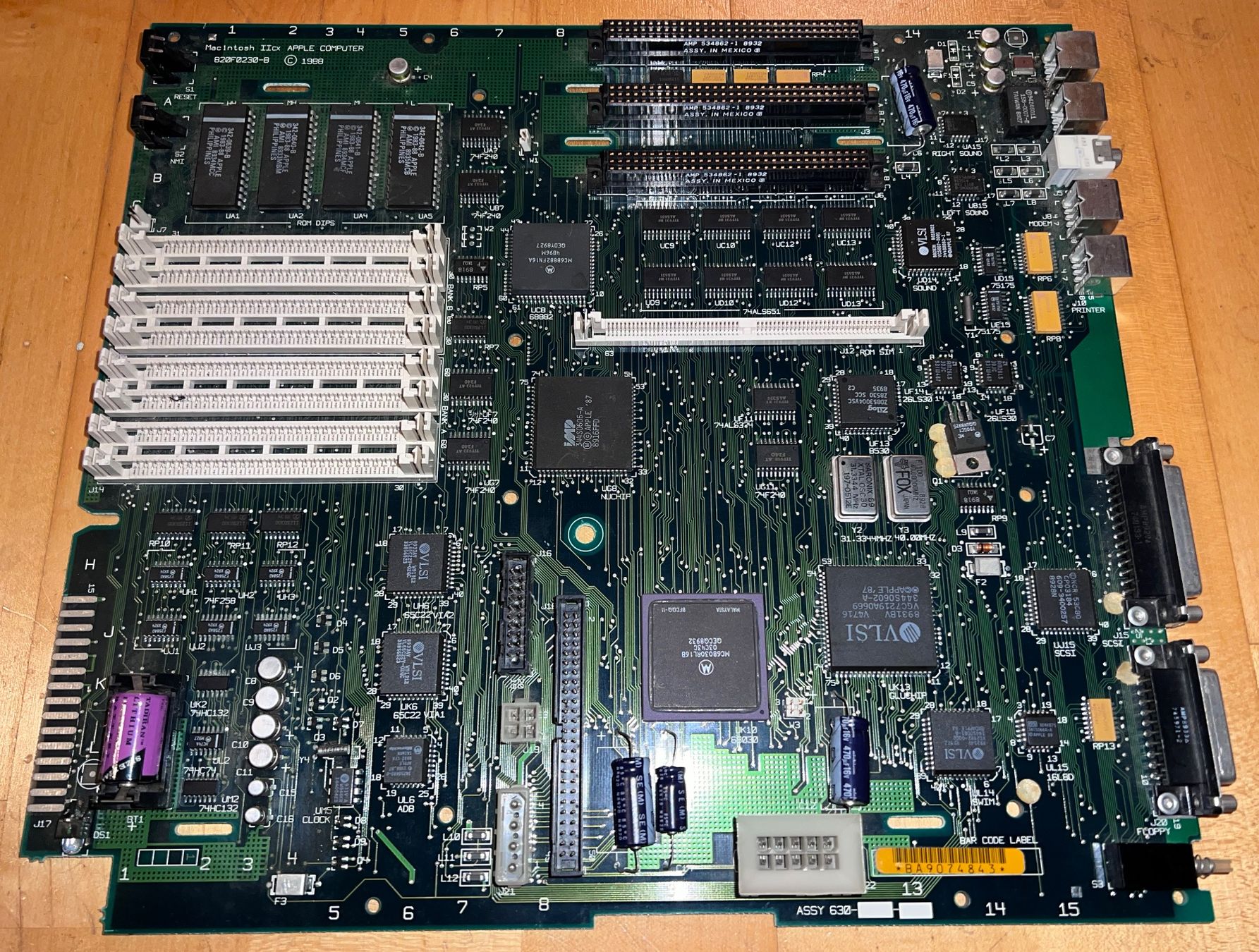 Mainboards: Apple Macintosh IIcx Vintage Desktop Computer Mainboard – Defekt aus Unterengstringen von NOISE 2