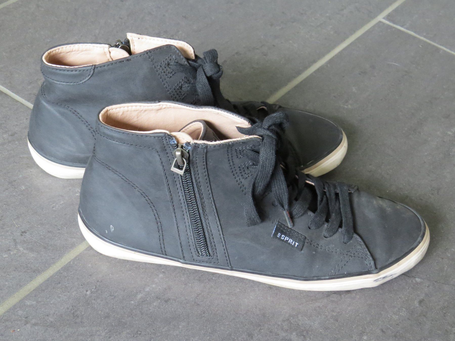 Esprit Damenschuhe: Sneaker ESPRIT Gr.40 – Gebraucht aus Langenthal von Steinadler129 2