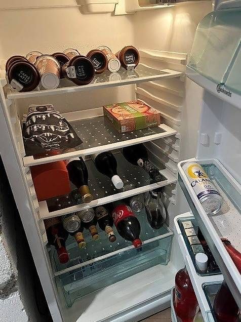 Bauknecht Frigoriferi: Frigo Bauknecht – Usato da Hauterive NE venduto da sofia66