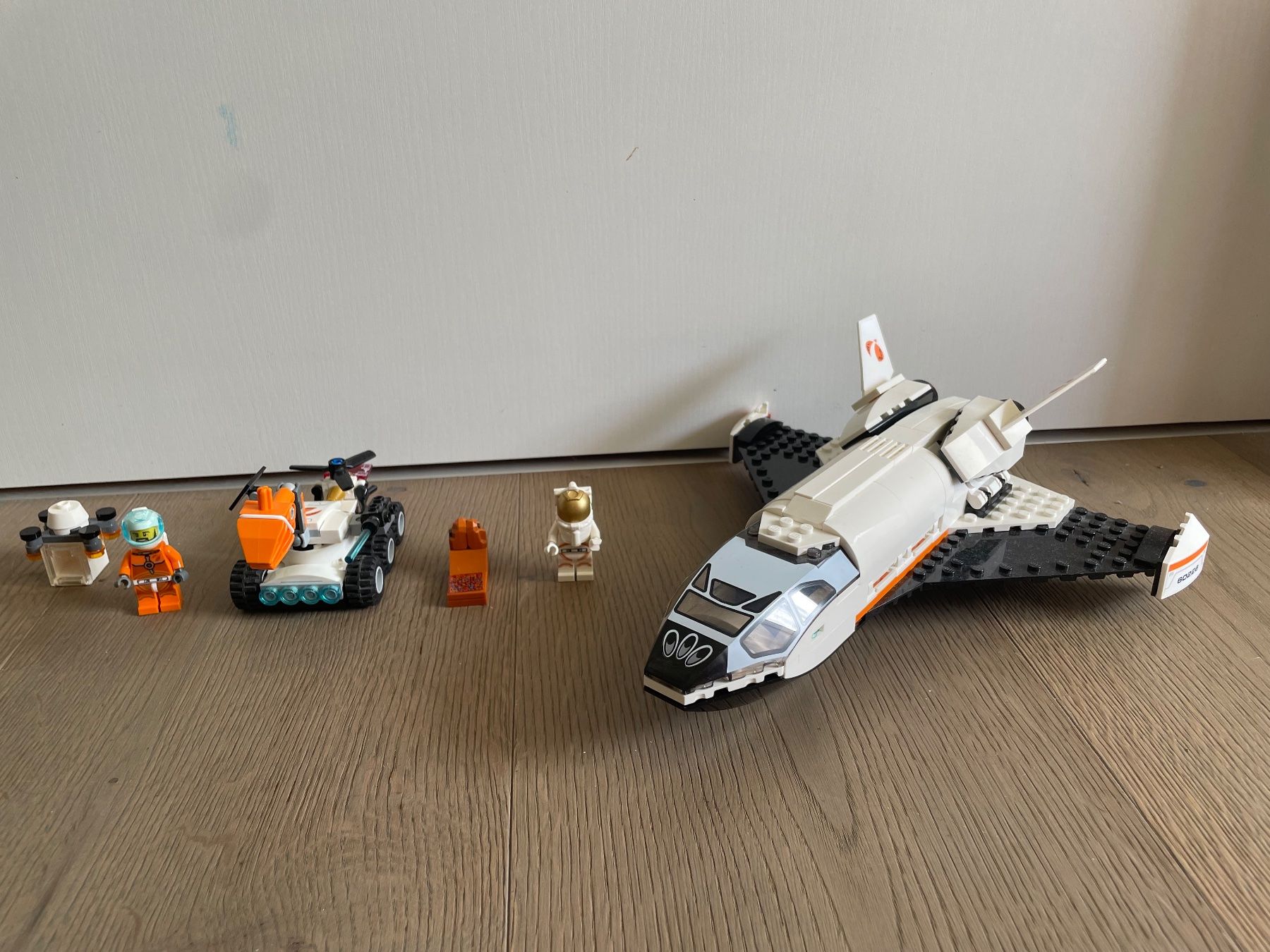 Lego Kit di costruzioni: Lego 60226 La navette spatiale – Usato da Satigny venduto da gislerl