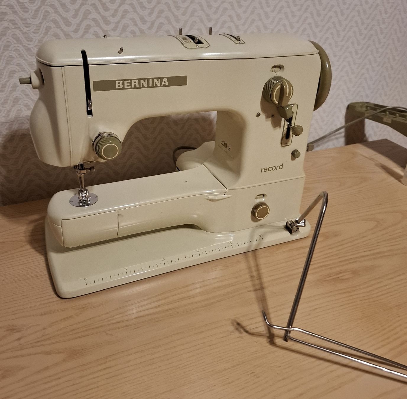 Bernina Macchine da cucire: Nähmaschine Bernina – Usato da Reinach BL venduto da Malin20