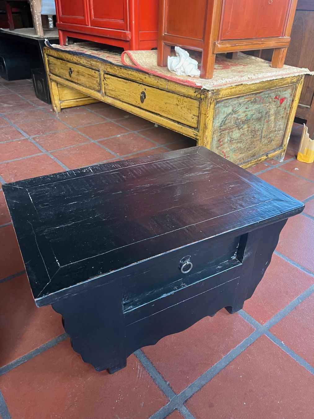 Cassettiere: Schwarzer Vintage Beistelltisch/Buddha Altar – Nuovo (secondo la descrizione) da Cham venduto da mjg1901 1