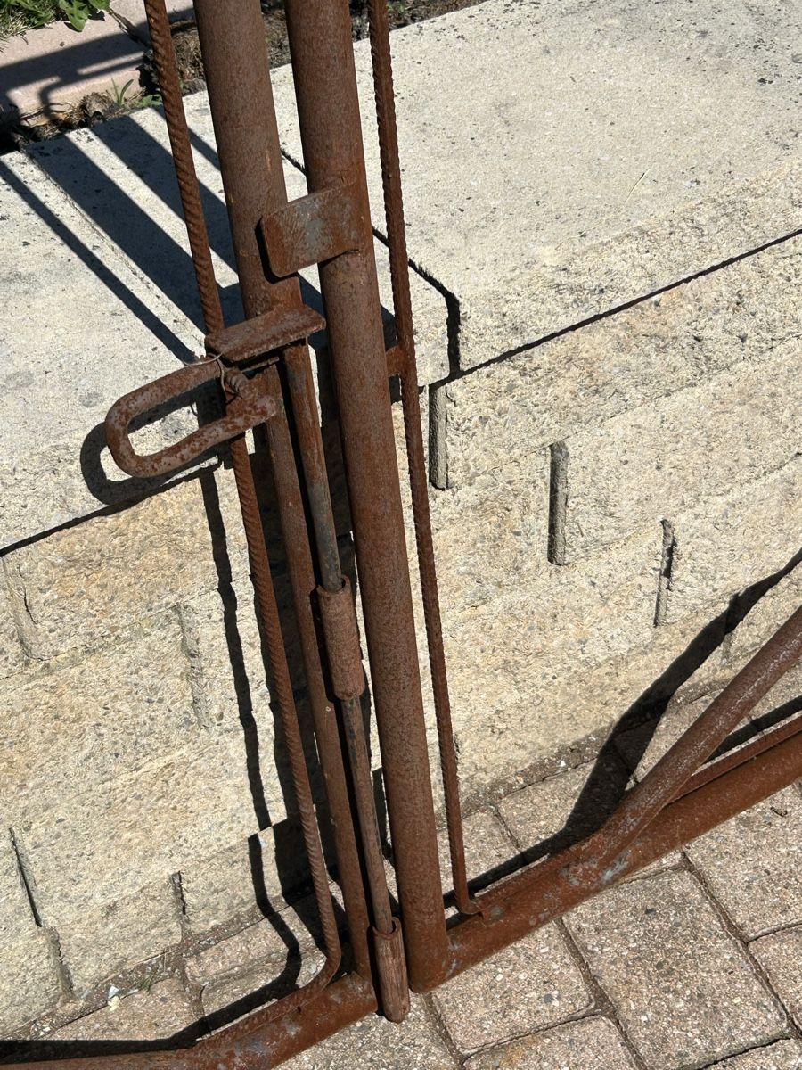 Porte: Portail double en fer  – Usato da Thierrens venduto da Bigla 3