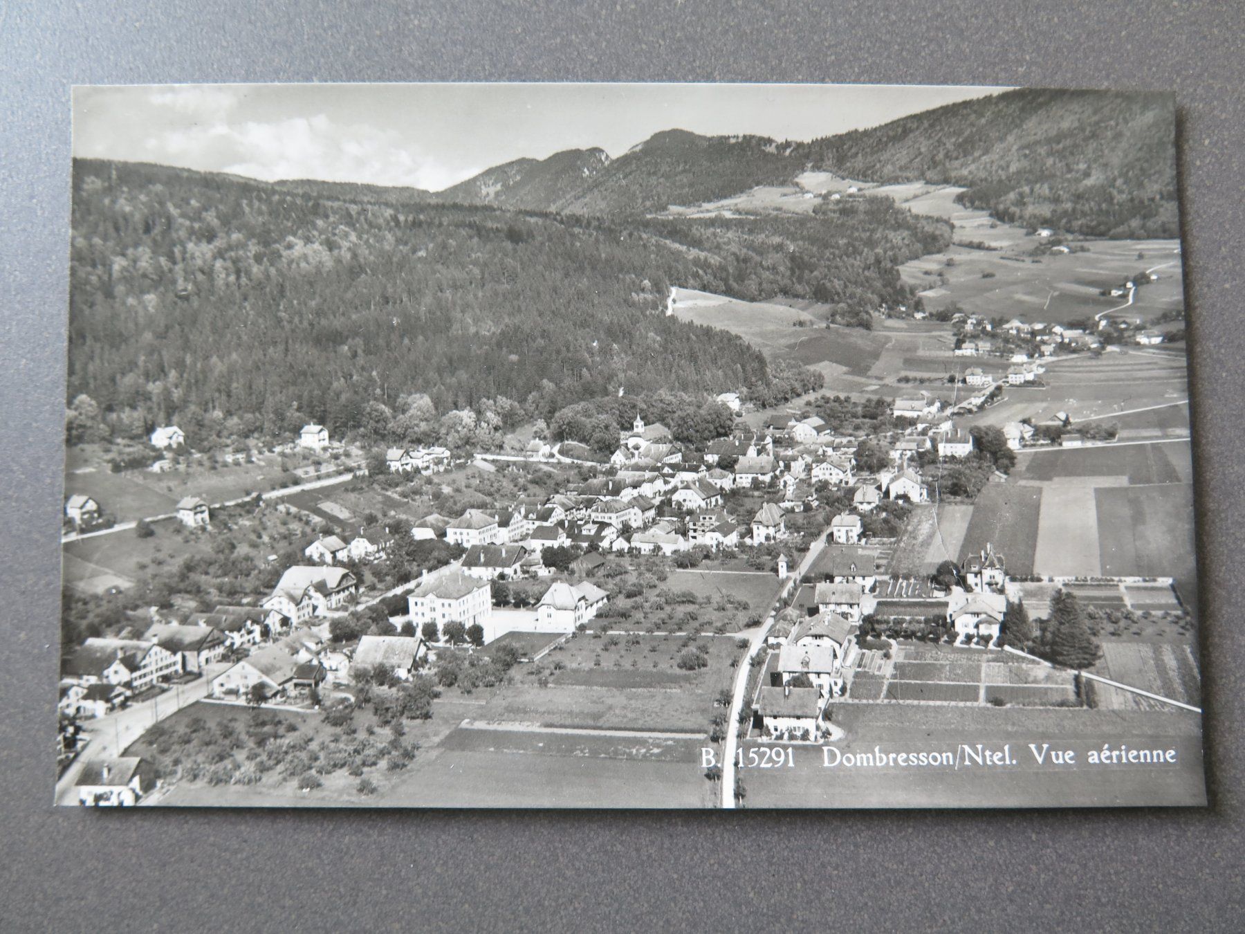 Ansichtskarten: DOMBRESSON - VUE AÉRIENNE – Gebraucht aus Wittenbach von lipasal