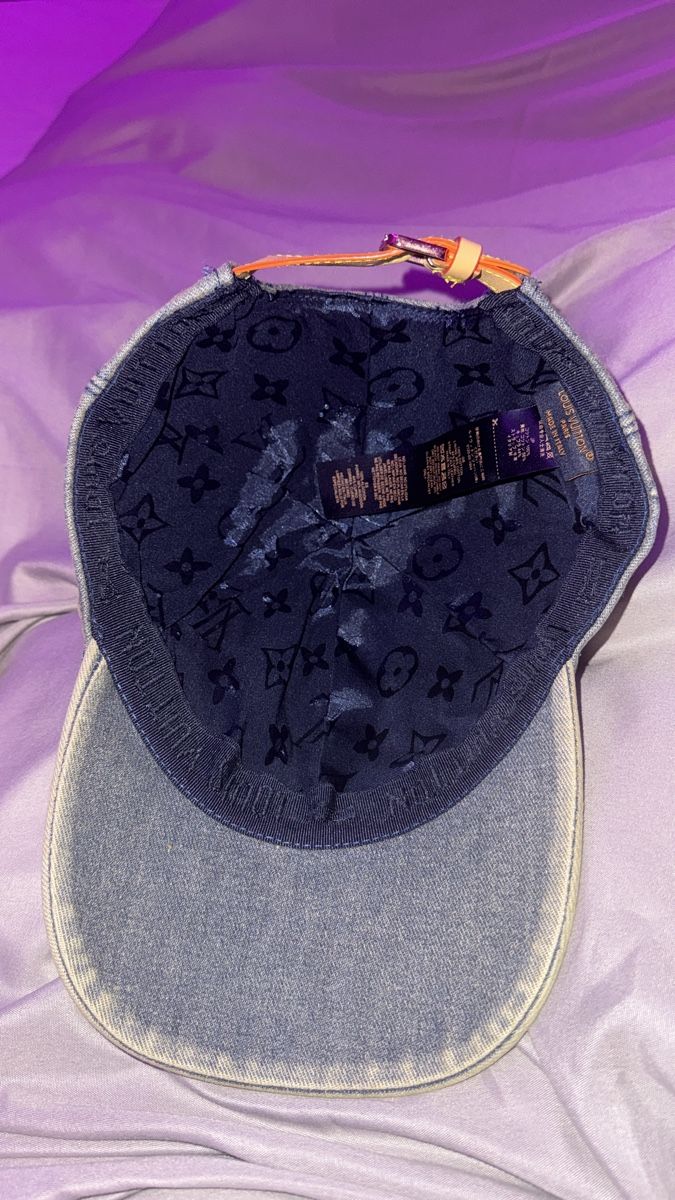 Louis Vuitton Copricapi, berretti & cappellini: Louis Vuitton Cap – Nuovo (secondo la descrizione) da Sattel venduto da leo_nl98 1