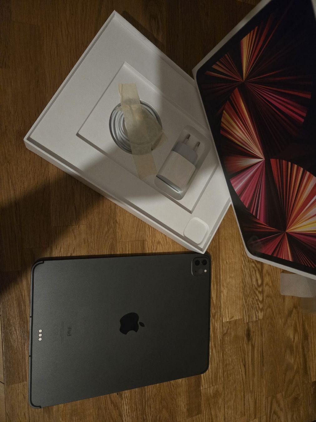 Apple Tablet PC: iPad Pro M1"  256 GB – Usato da Bern venduto da h.on 2
