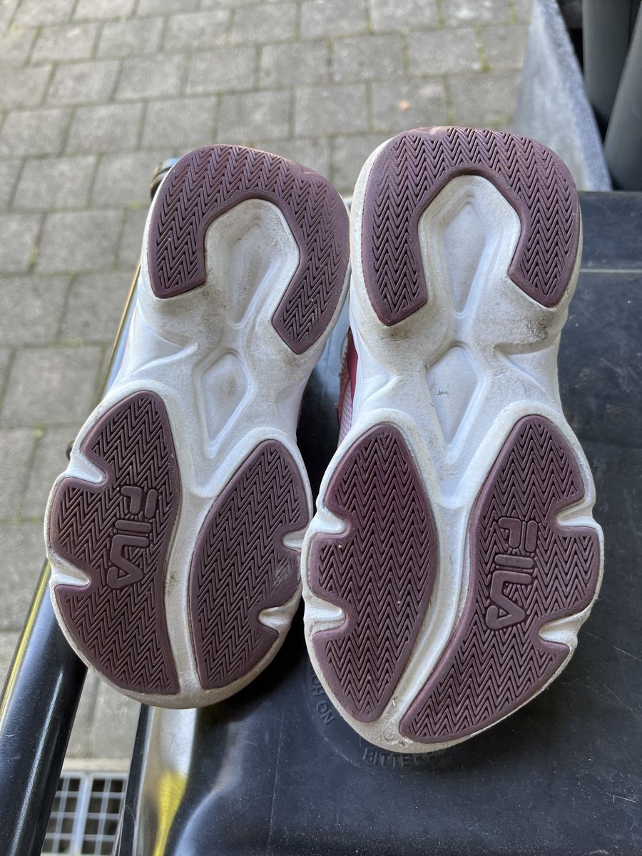Fila Scarpe per ragazzi: FILA Scooter Kinderschuh Gr. 29 – Usato da Brütten venduto da Aerox82 1