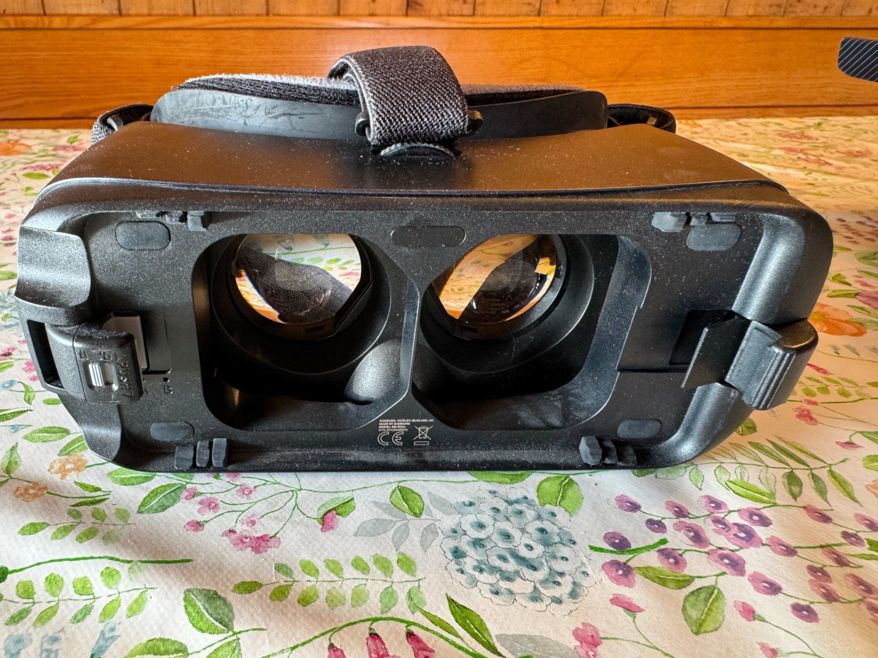 Samsung VR Brille: Samsung Gear VR (mit Controller) – Gebraucht aus Giswil von michivonah 4