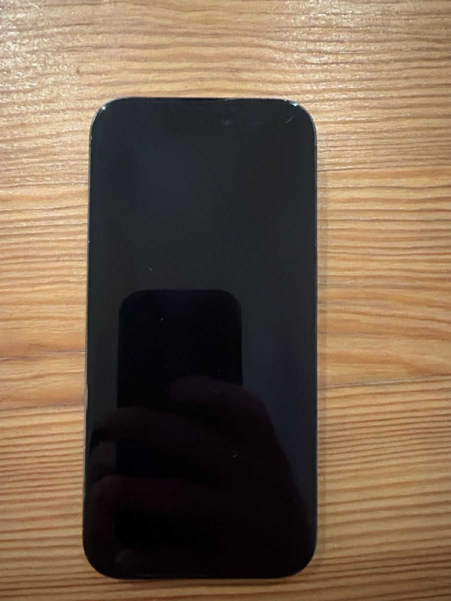 Apple Telefoni cellulari / Smartphones: Apple iPhone 15 Pro 128GB black Titanium – Usato da Wohlenschwil venduto da koe_fhd9
