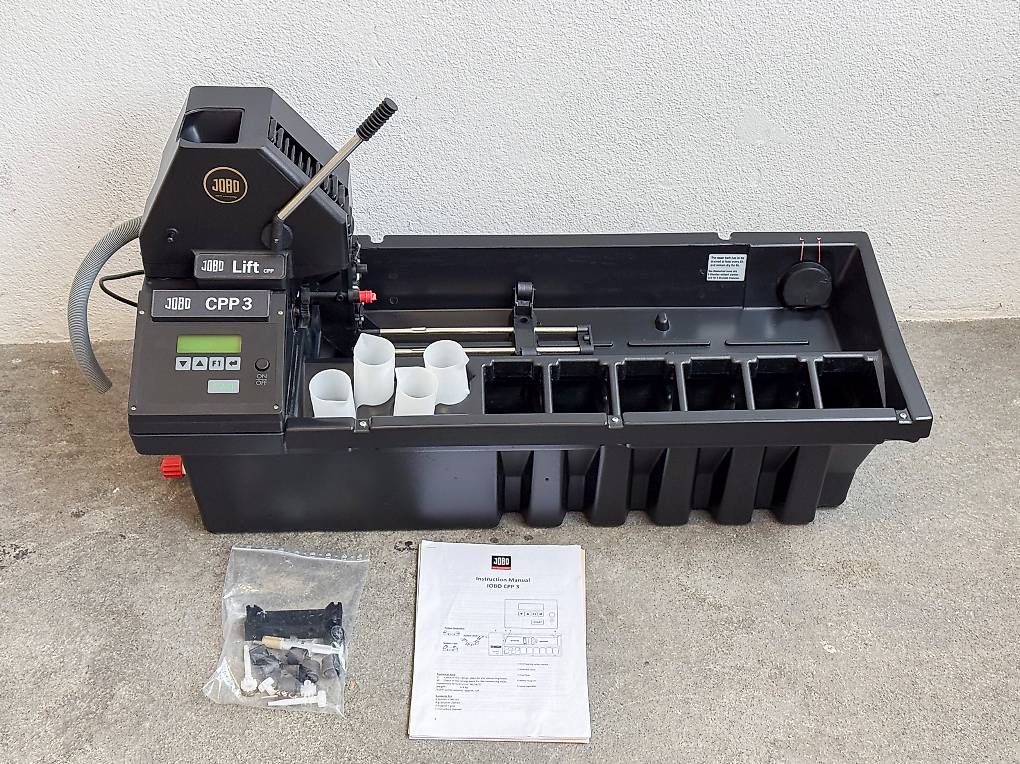 Laboratorio & Camera oscura: Jobo CPP3 Entwicklungsmaschine mit Lift – Usato da Bern venduto da taebbern