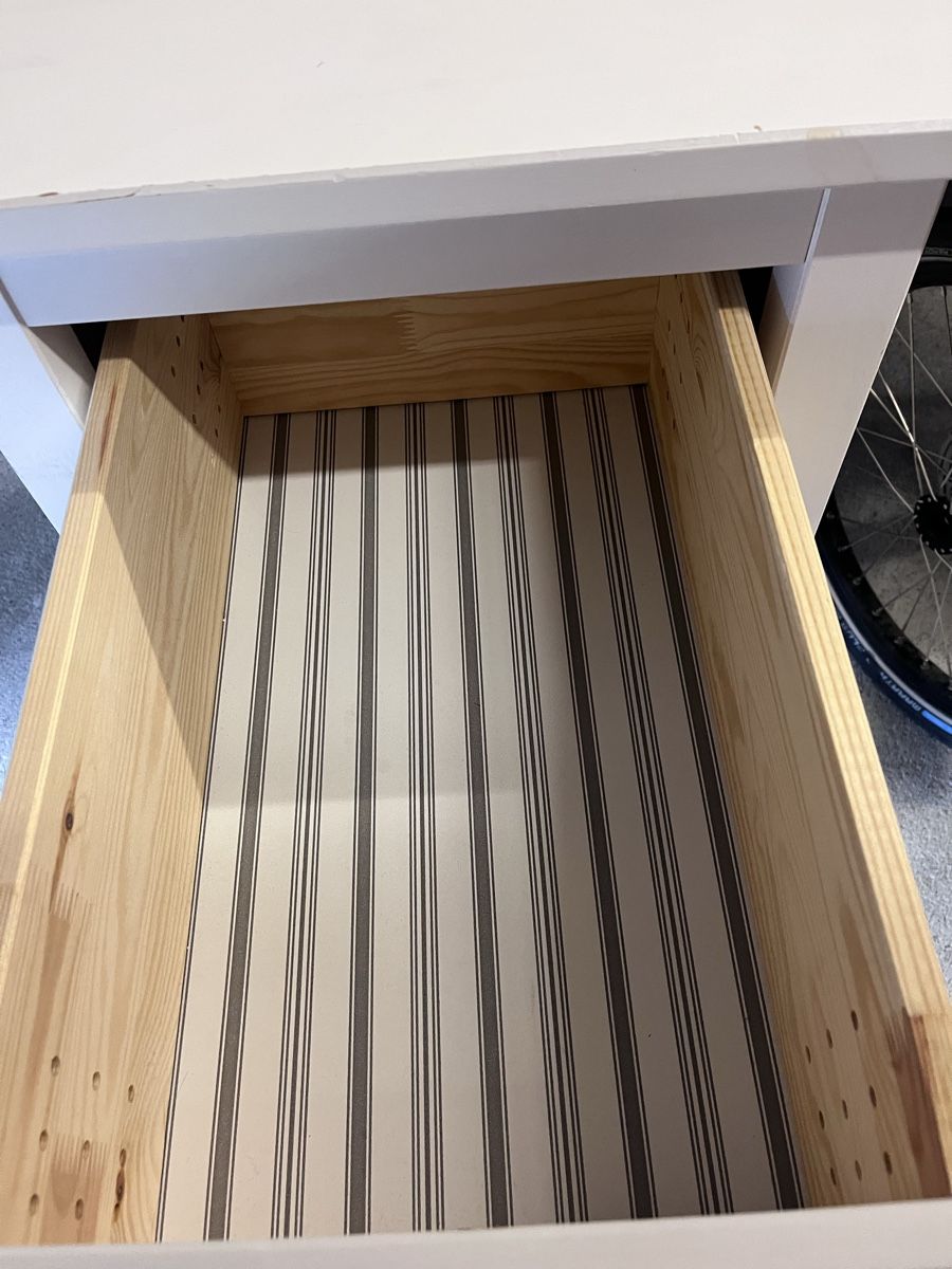 Ikea Scrivanie: Schreibtisch HEMNES IKEA – Usato da Triesenberg venduto da Limatali 5