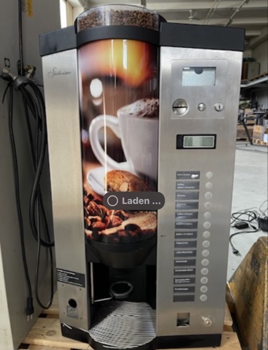 Macchine per caffè & Macchine per espresso: Kaffee&Getränkeautomaten – Usato da Ruswil venduto da Stefan.Marti 1