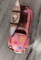 VW Maggiolino Rosa con Canoa Decorativa - Unico!