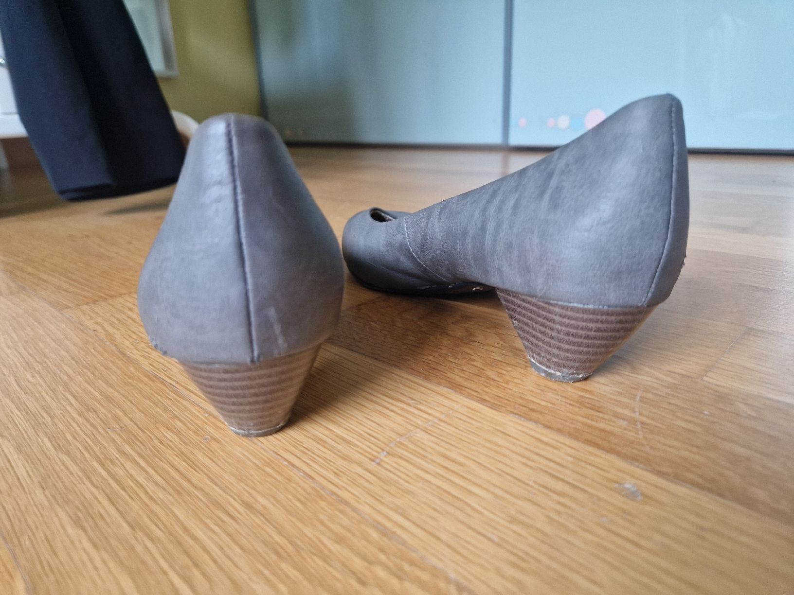Scarpe da donna: Sommerschuhe mit kurzem Absatz – Usato da Liebefeld venduto da wen_5rdt 1