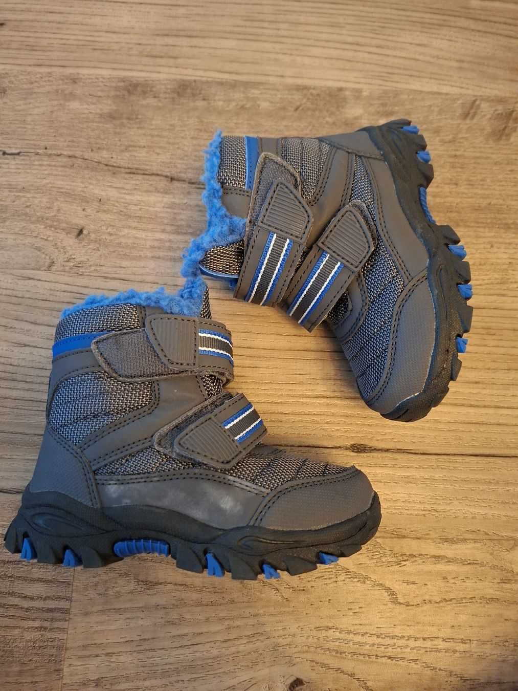 Schuhe für Jungen: Winterstiefel, Grösse 24 – Neu (gemäss Beschreibung) aus Winterthur von Ausmisten2026 1