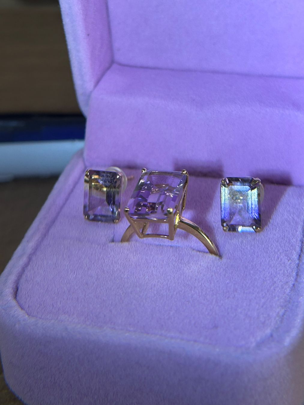 Altri gioielli: Amethyst Ring and Earring Set. – Nuovo (secondo la descrizione) da Tägerwilen venduto da jna_5zmg