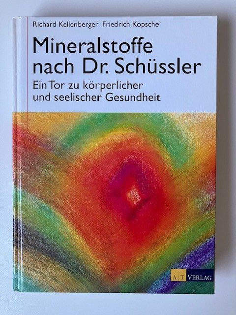 Bücher: Mineralstoffe nach Dr. Schüssler – Gebraucht aus Solothurn von Zsusanna
