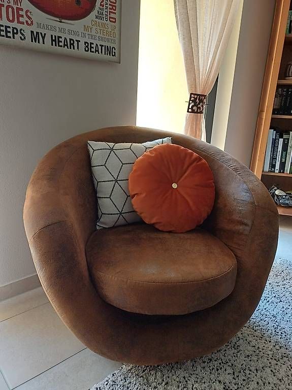 Sessel: Fauteuil pivotant en microfibre – Gebraucht aus Ferreyres von Geek_Inside 3