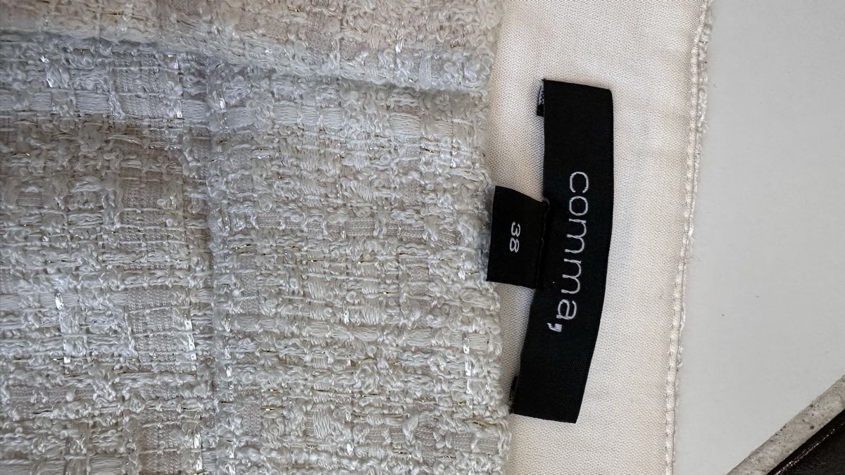 Comma Pantaloni: Comma Shorts, Gr. 38 – Nuovo (secondo la descrizione) da Neftenbach venduto da panam4 2