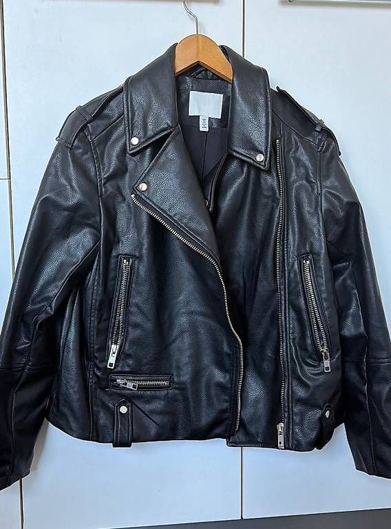 Jacken: Lederjacke Grösse S – Neu und originalverpackt aus Bern von sshueli