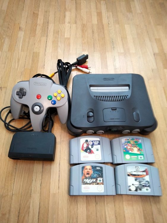 Nintendo64 konsole+4 Spielen inkl.Super Mario+1 Kontroler (Gebraucht ...