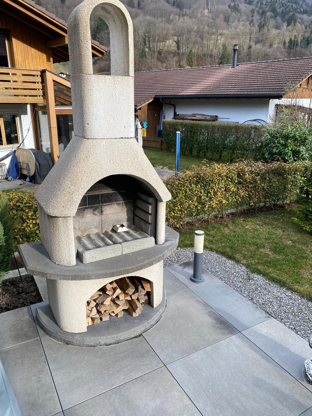 Grills: Holzgrille  Cheminée – Gebraucht aus Wilderswil von