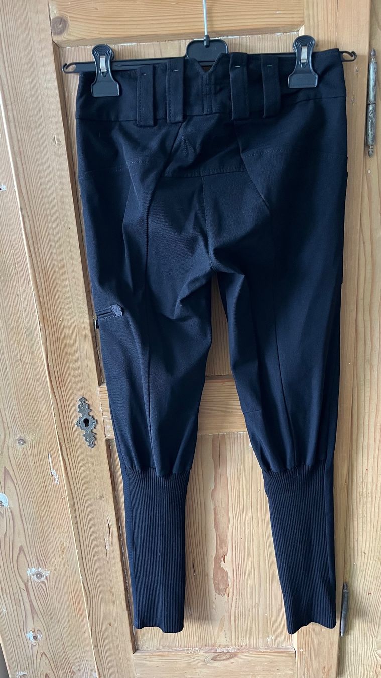 Marc Cain Hosen: Extravagante Marc Cain Hose Grösse 2 – Gebraucht aus Hergiswil NW von Primia 2