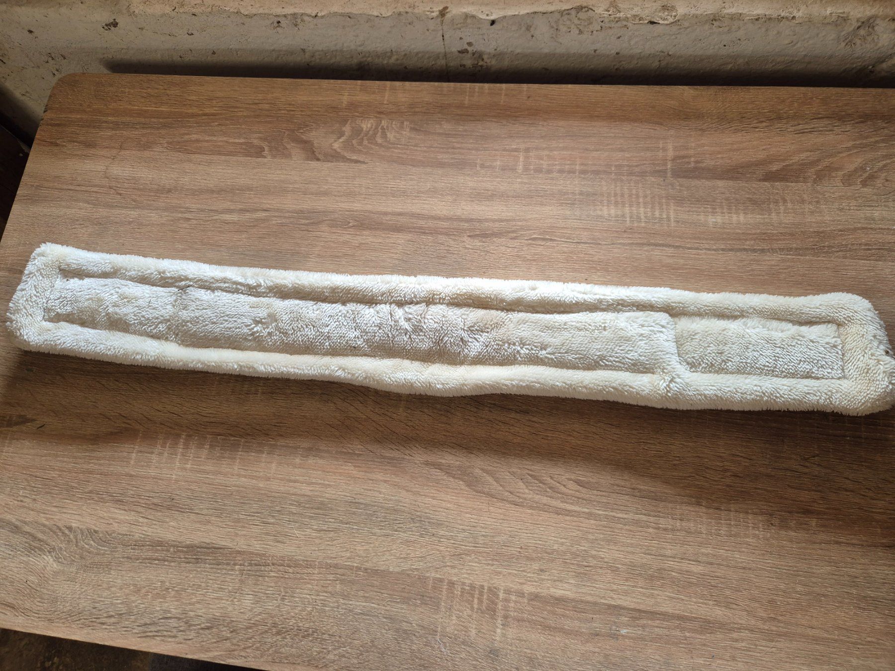 Briglie & Cavezze: Showmaster Teddyfleece Kurzgurt 80cm 32" – Nuovo (secondo la descrizione) da Meggen venduto da Orrinka20 1