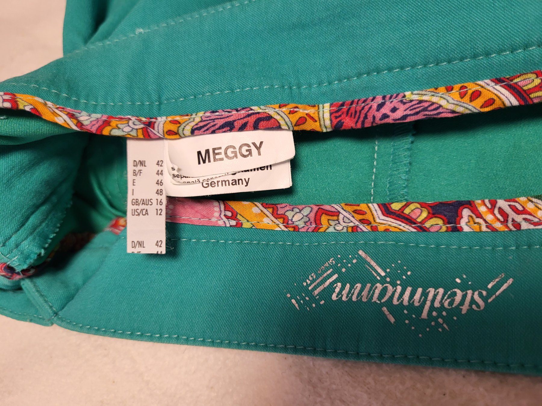 Completi & Tailleur: Anzug, 2 Teiler grün, Gr. 42 – Usato da Eschlikon TG venduto da Hirzliblick 4